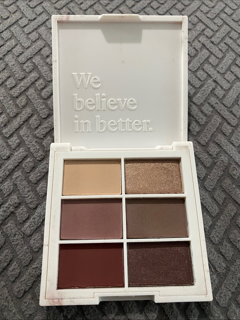 NEW Ilia cool nude eyeshadow palette